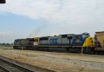 CSX 671 & 750 lead a train southbound